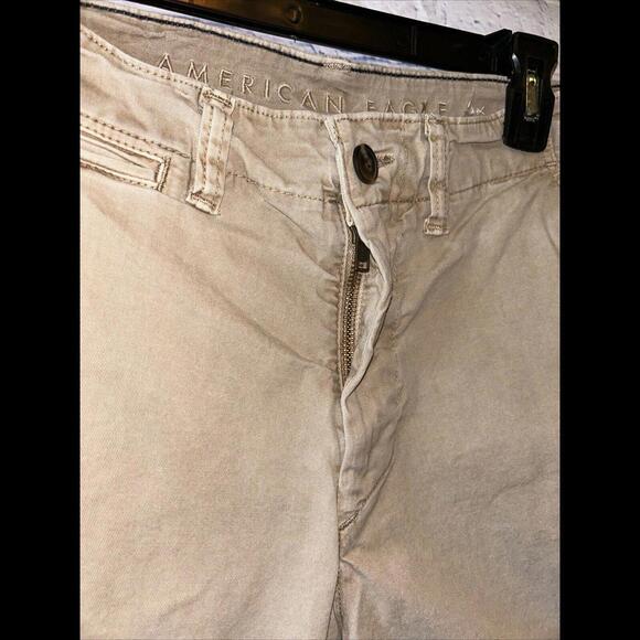 🔥🔥SOLD🔥🔥American Eagle Men’s Khaki Shorts Sz 29 Next Level Flex - Picture 2 of 9